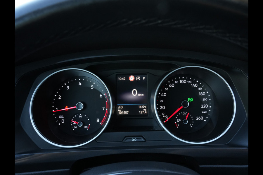 Volkswagen Tiguan 1.5 TSI ACT Comfortline Business | Navigatie | Adaptive Cruise | Stoelverwarming