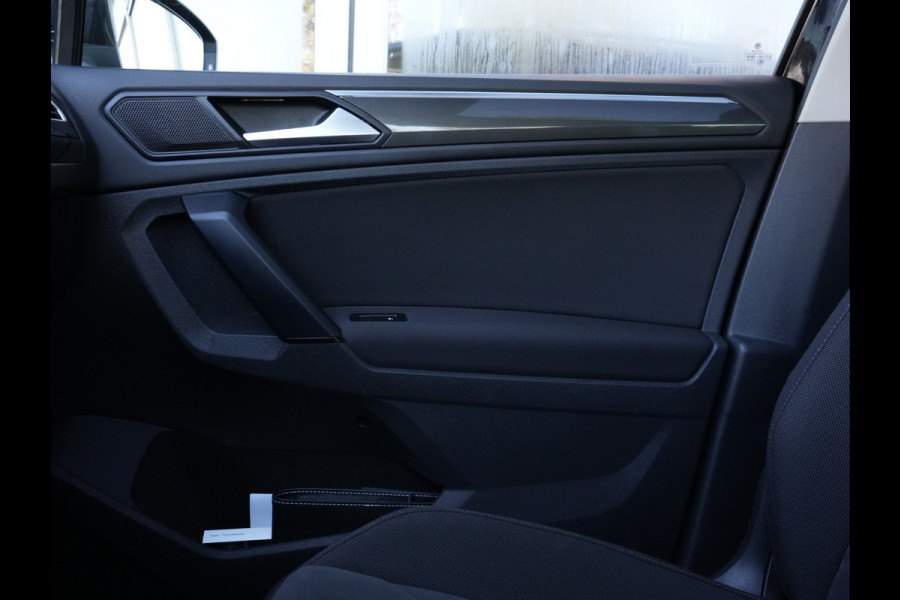 Volkswagen Tiguan 1.5 TSI ACT Comfortline Business | Navigatie | Adaptive Cruise | Stoelverwarming