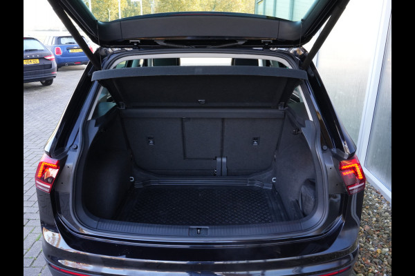 Volkswagen Tiguan 1.5 TSI ACT Comfortline Business | Navigatie | Adaptive Cruise | Stoelverwarming