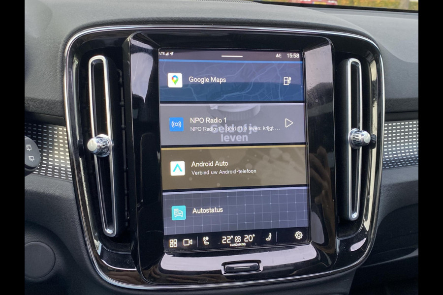 Volvo XC40 Recharge P8 AWD R-Design SOH 92% 1e eigenaar | Origineel NL auto | Pano | Harman Kardon | 360° Camera | Elec. trekhaak | Rijklaar met 12 mnd BOVAG | BTW verrekenbaar