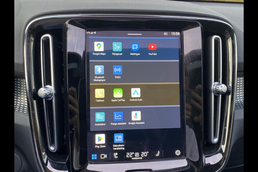 Volvo XC40 Recharge P8 AWD R-Design SOH 92% 1e eigenaar | Origineel NL auto | Pano | Harman Kardon | 360° Camera | Elec. trekhaak | Rijklaar met 12 mnd BOVAG | BTW verrekenbaar