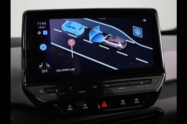 Volkswagen ID.3 First Plus 58 kWh 204 pk | Navigatie | Trekhaak (afneembaar) | Parkeersensoren | Achteruitrijcamera | Stoelverwarming | Matrix LED koplampen |