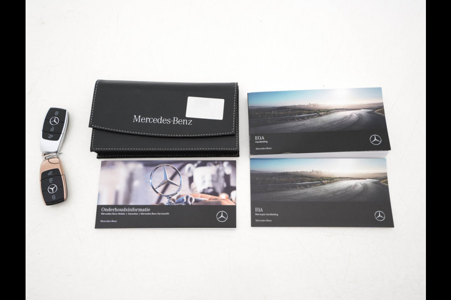 Mercedes-Benz EQA 250 Edition-1 Sport-Pack 67 kWh [ 3-Fase ] *PANO | HEAD-UP | DISTRONIC-PLUS | BURMESTER-AUDIO | WIDE-SCREEN-DIGI-COCKPIT | FULL-LED | FUFLL-LEATHER | MEMORY-PACK | TOP-VIEW | NAVI-FULLMAP | DAB+ | KEYLESS | HEATED-SPORTSEAT