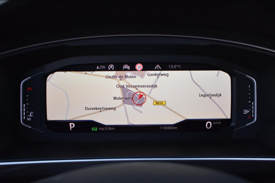 Volkswagen Tiguan 1.5 TSI ACT R-Line | LEDER | PANO | CAMERA | VIRTUAL COCKPIT | NAP | STOELVERWARMING