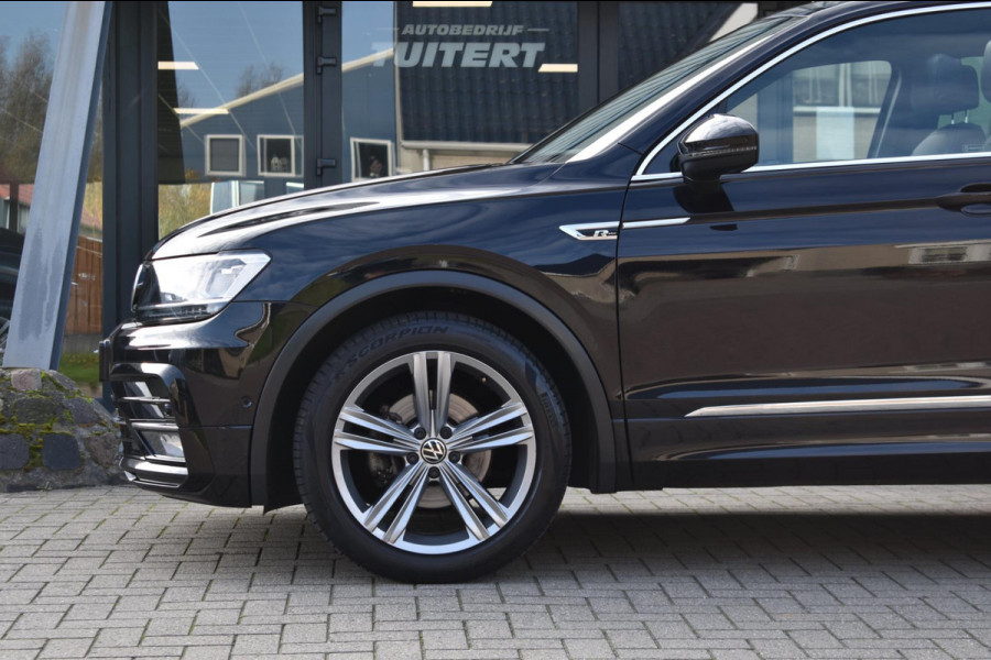 Volkswagen Tiguan 1.5 TSI ACT R-Line | LEDER | PANO | CAMERA | VIRTUAL COCKPIT | NAP | STOELVERWARMING