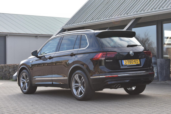 Volkswagen Tiguan 1.5 TSI ACT R-Line | LEDER | PANO | CAMERA | VIRTUAL COCKPIT | NAP | STOELVERWARMING