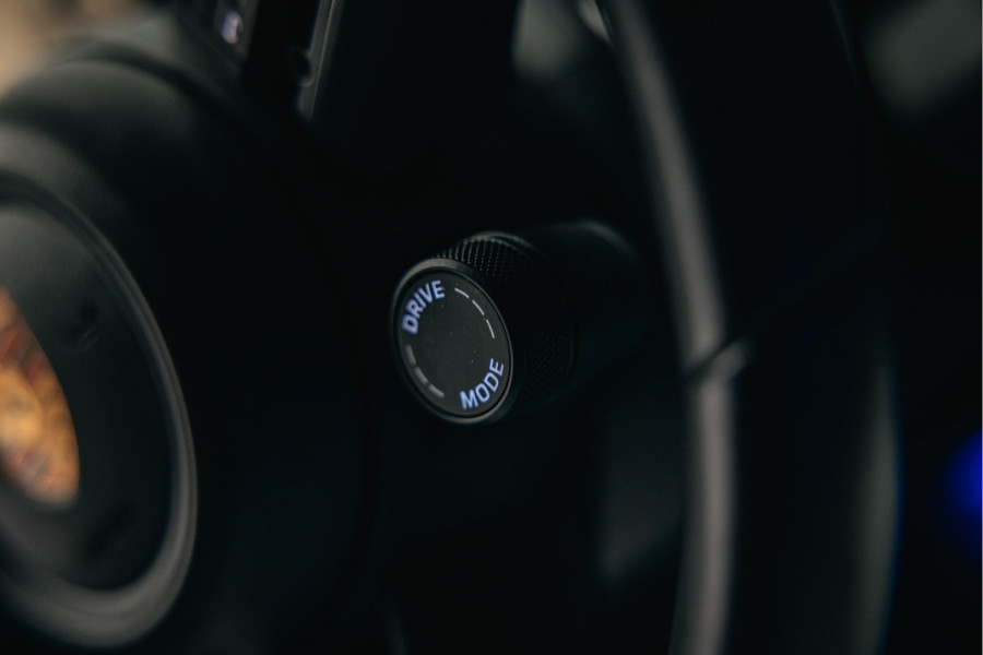 Porsche Taycan Cross Turismo 4 93 kWh | Sport Chrono | Stoelverwarming | Luchtvering | 360 camera |