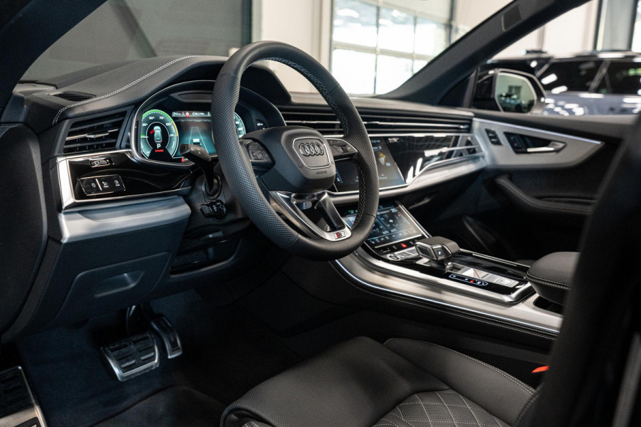 Audi Q8 55 TFSI e quattro Pro Line S *Vierwielbesturing / ABT 23'' / Bang & Olufsen / Panorama / Stoelventilatie / Head-up*