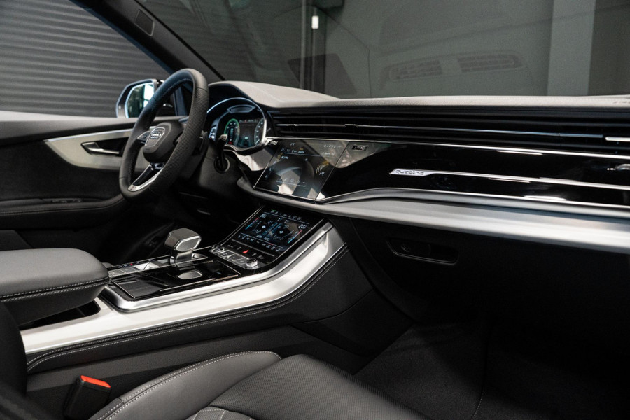 Audi Q8 55 TFSI e quattro Pro Line S *Vierwielbesturing / ABT 23'' / Bang & Olufsen / Panorama / Stoelventilatie / Head-up*