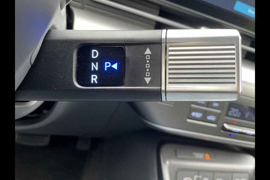 Hyundai KONA ELECTRIC Premium 65.4 kWh VAN: €47.185 VOOR: €40.685