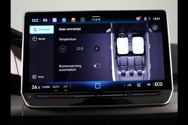 Volkswagen Golf 1.5 eHybrid Life Edition 204 pk Automaat (DSG) | Verlengde garantie | Navigatie via App | Parkeersensoren (Park assist) | Achteruitrijcamera | Adaptieve cruise control |