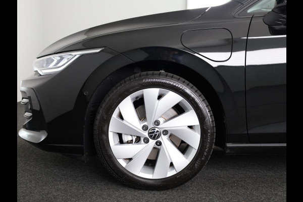 Volkswagen Golf 1.5 eHybrid Life Edition 204 pk Automaat (DSG) | Verlengde garantie | Navigatie via App | Parkeersensoren (Park assist) | Achteruitrijcamera | Adaptieve cruise control |