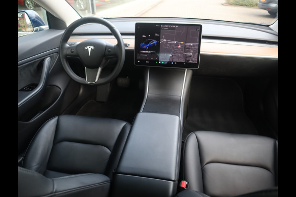 Tesla Model 3 Long Range AWD 75 kWh / Autopilot