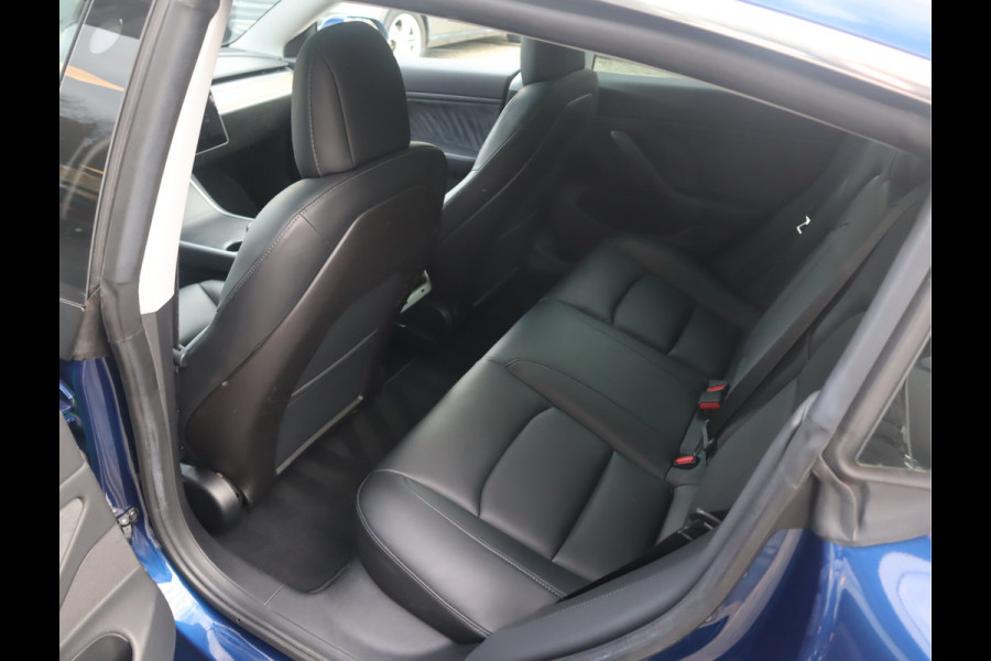 Tesla Model 3 Long Range AWD 75 kWh / Autopilot