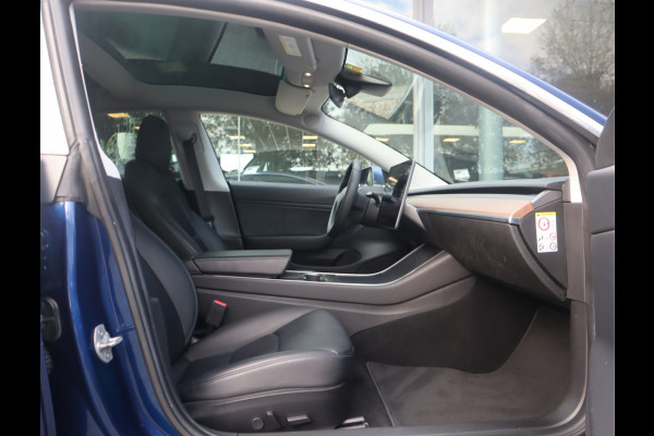 Tesla Model 3 Long Range AWD 75 kWh / Autopilot