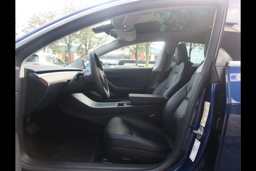 Tesla Model 3 Long Range AWD 75 kWh / Autopilot