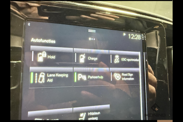 Volvo XC40 1.5 T5 Recharge Inscription Expression Navi. Panoramadak. Apple-carplay. Harman/kardon