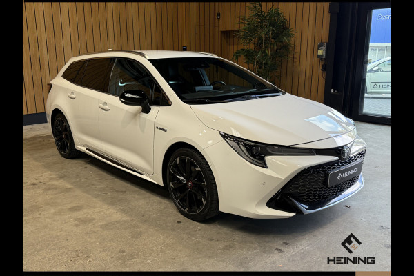 Toyota Corolla Touring Sports 2.0 Hybrid Business GR-Sport Trekhaak. Apple-carplay. Head-up display. Hollandse auto met NAP