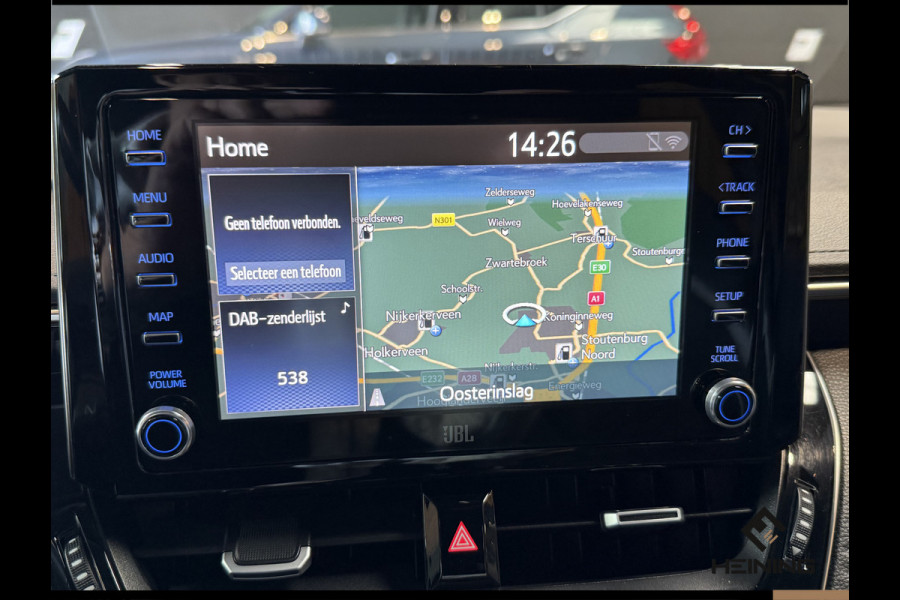 Toyota Corolla Touring Sports 2.0 Hybrid Business GR-Sport Trekhaak. Apple-carplay. Head-up display. Hollandse auto met NAP