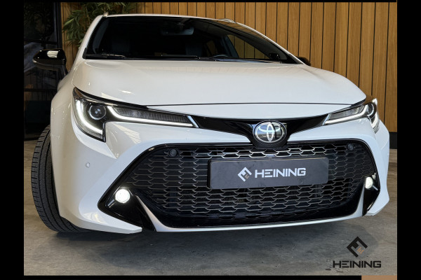 Toyota Corolla Touring Sports 2.0 Hybrid Business GR-Sport Trekhaak. Apple-carplay. Head-up display. Hollandse auto met NAP