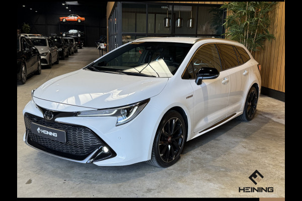 Toyota Corolla Touring Sports 2.0 Hybrid Business GR-Sport Trekhaak. Apple-carplay. Head-up display. Hollandse auto met NAP