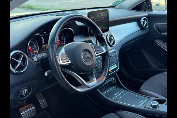 Mercedes-Benz CLA-Klasse Shooting Brake 250 AMG Line | Pano | Cruise | Airco