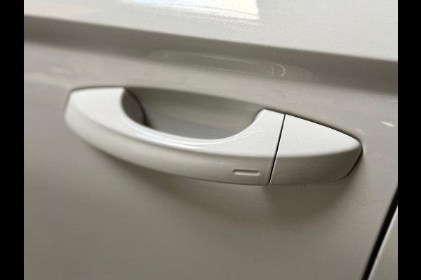 Škoda Karoq 1.5 TSI ACT Sportline Business | Pano | Memory | Sportstoelen | Sfeerverlichting | Cruise control | DAB