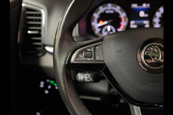 Škoda Karoq 1.5 TSI ACT Sportline Business | Pano | Memory | Sportstoelen | Sfeerverlichting | Cruise control | DAB