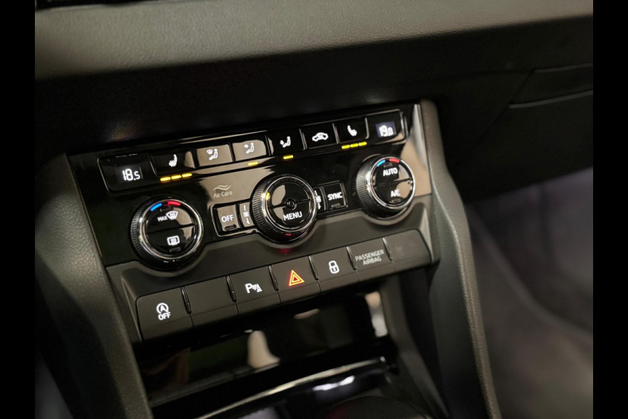 Škoda Karoq 1.5 TSI ACT Sportline Business | Pano | Memory | Sportstoelen | Sfeerverlichting | Cruise control | DAB