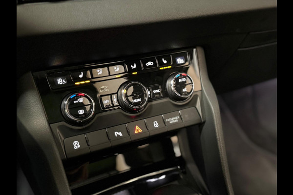 Škoda Karoq 1.5 TSI ACT Sportline Business | Pano | Memory | Sportstoelen | Sfeerverlichting | Cruise control | DAB