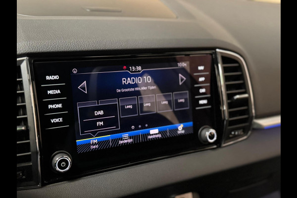 Škoda Karoq 1.5 TSI ACT Sportline Business | Pano | Memory | Sportstoelen | Sfeerverlichting | Cruise control | DAB