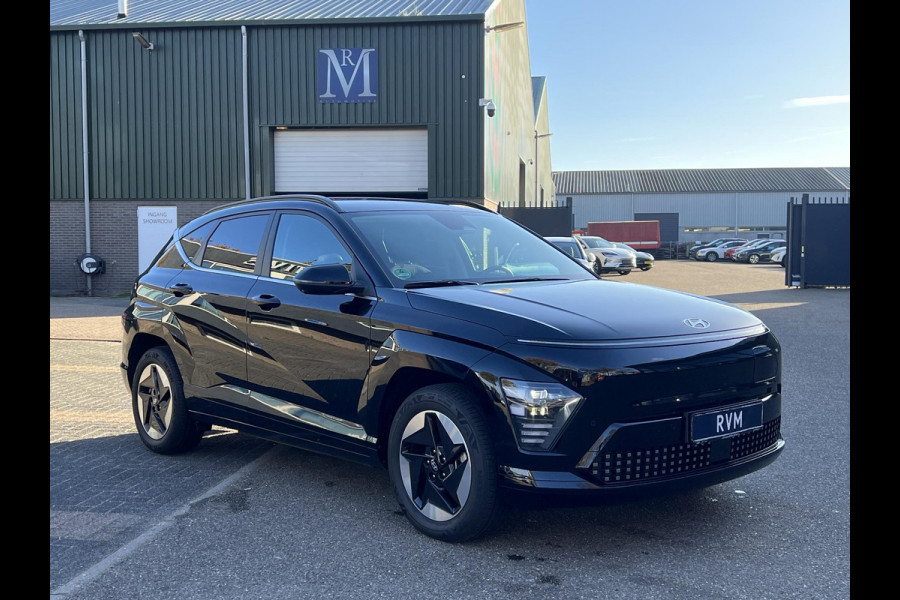 Hyundai Kona Elektro 160 kW Trend-Paket 3-Fase Lader | Dealeronderhouden | Fabrieksgarantie Hyundai tot 2029 | Stoel & Stuurverwarming | 360 camera | | Rijklaar Geleverd