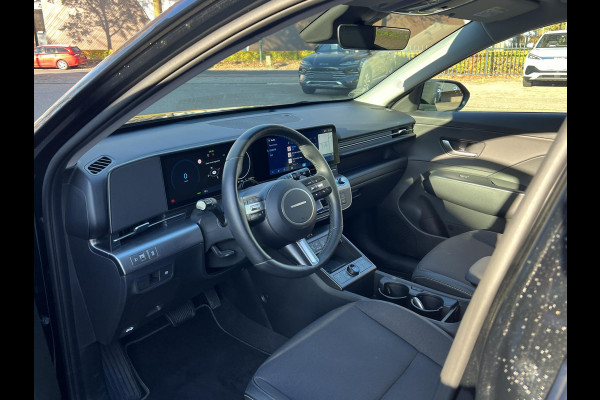 Hyundai Kona Elektro 160 kW Trend-Paket 3-Fase Lader | Dealeronderhouden | Fabrieksgarantie Hyundai tot 2029 | Stoel & Stuurverwarming | 360 camera | | Rijklaar Geleverd