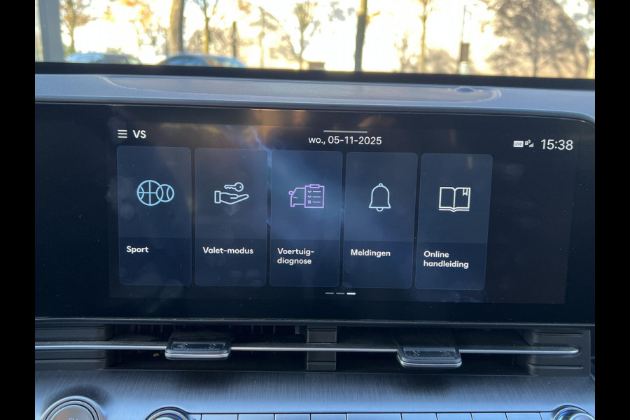 Hyundai Kona Elektro 160 kW Trend-Paket 3-Fase Lader | Dealeronderhouden | Fabrieksgarantie Hyundai tot 2029 | Stoel & Stuurverwarming | 360 camera | | Rijklaar Geleverd