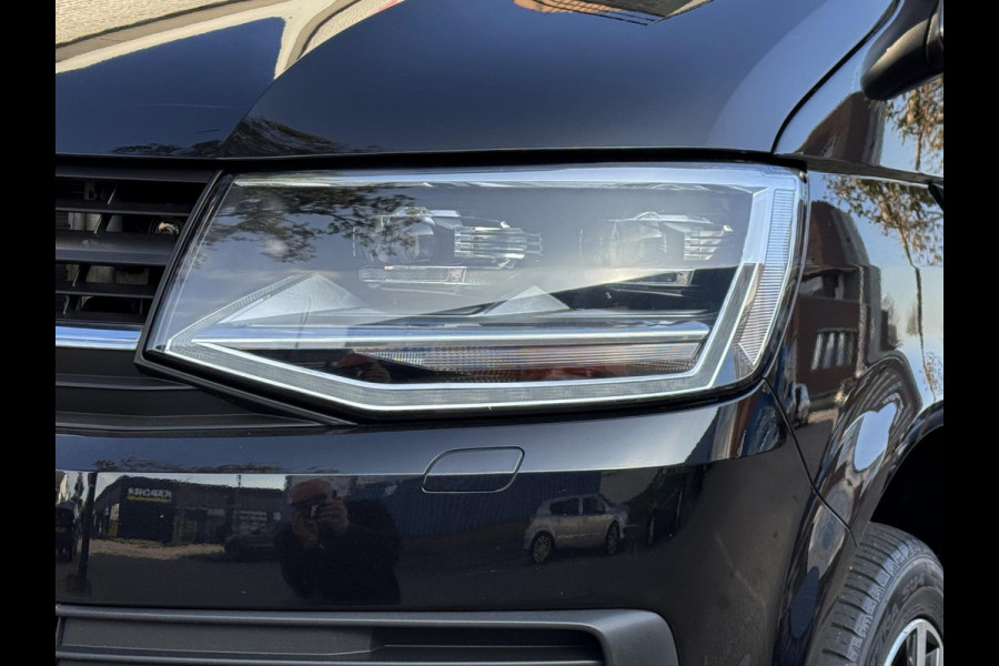 Volkswagen Transporter 2.0 TDI L2H1 4Motion Highline - AUTOMAAT - 67.000 KM I Navigatie I Airco I Schuif/kantel dak I PDC I LED