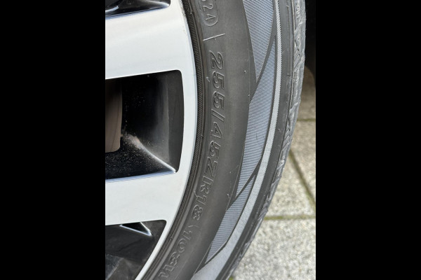 Volkswagen Transporter 2.0 TDI L2H1 4Motion Highline - AUTOMAAT - 67.000 KM I Navigatie I Airco I Schuif/kantel dak I PDC I LED