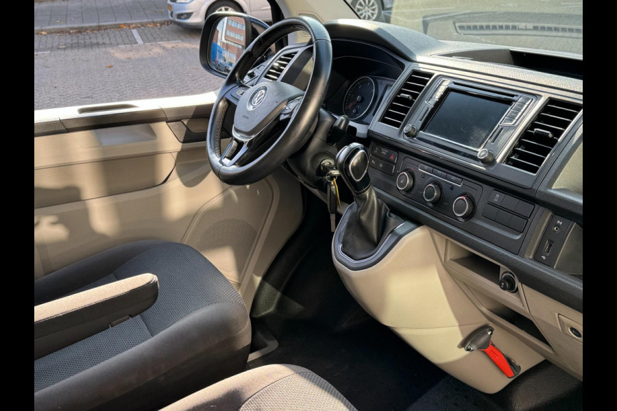 Volkswagen Transporter 2.0 TDI L2H1 4Motion Highline - AUTOMAAT - 67.000 KM I Navigatie I Airco I Schuif/kantel dak I PDC I LED