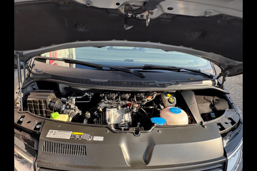 Volkswagen Transporter 2.0 TDI L2H1 4Motion Highline - AUTOMAAT - 67.000 KM I Navigatie I Airco I Schuif/kantel dak I PDC I LED