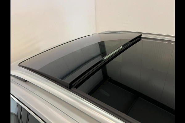 Volkswagen Touran 1.8 TSI Highline / R Line / 7-pers / Pano / NL-auto