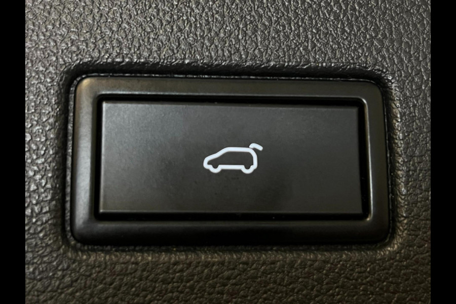 Volkswagen Touran 1.8 TSI Highline / R Line / 7-pers / Pano / NL-auto