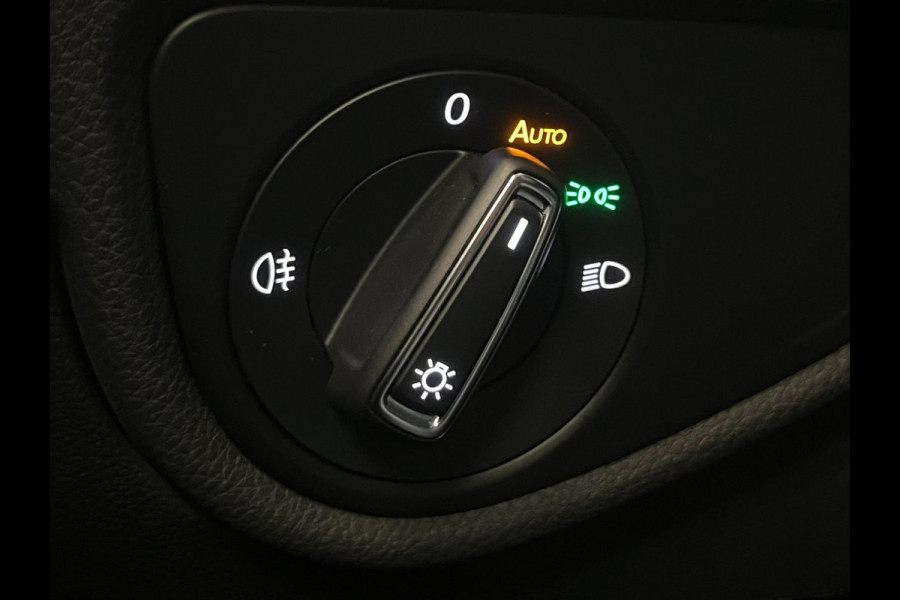 Volkswagen Touran 1.8 TSI Highline / R Line / 7-pers / Pano / NL-auto