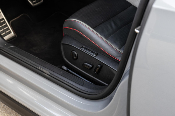 Volkswagen Golf 2.0 TSI GTI Pano / Memory / Harman Kardon