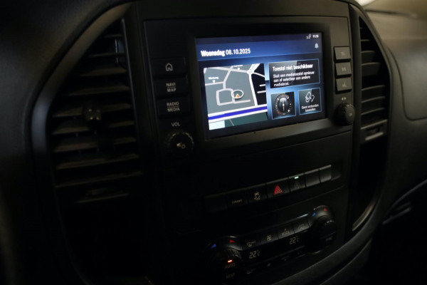 Mercedes-Benz Vito 119 CDI LANG AUTOMAAT DISTRONIC NAVI LED TREKHAAK BLIS PDC CAMERA CLIMA/AIRCO LEASE v/a €122 PM INRUIL MOG
