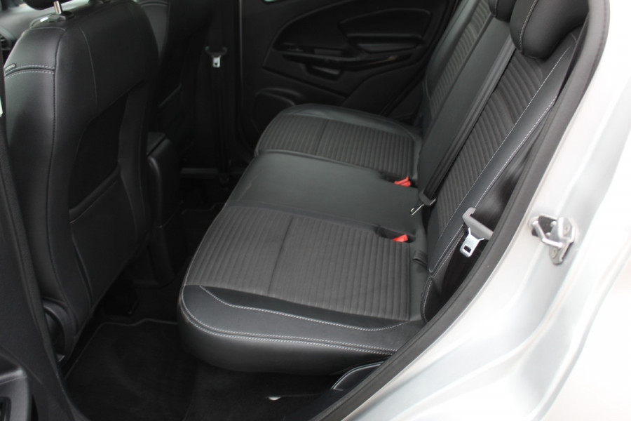 Ford EcoSport 1.0 EcoBoost Titanium , 125pk Hoge zit , slechts 39899km Climate control , Trekhaak , Navigatie , Bluetooth Parkeersensoren achter , Cruise control