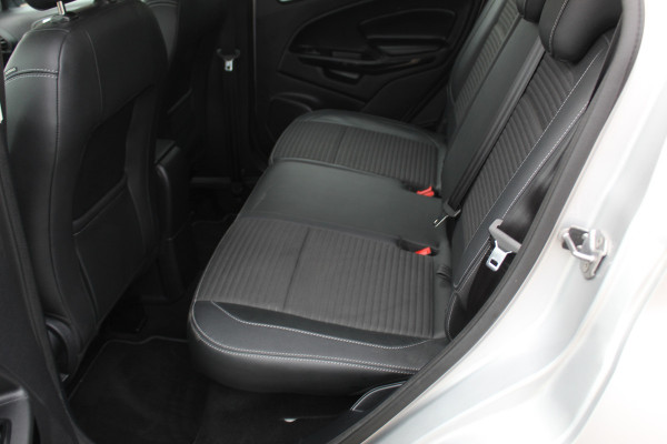 Ford EcoSport 1.0 EcoBoost Titanium , 125pk Hoge zit , slechts 39899km Climate control , Trekhaak , Navigatie , Bluetooth Parkeersensoren achter , Cruise control