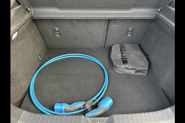 Mazda MX-30 e-SkyActiv 145 First Edition 36 kWh| SOH 92,6% | Apple carplay | Camera | Led occasion