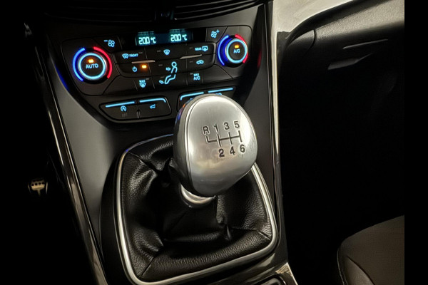 Ford Kuga 1.5 EcoBoost ST Line Navi Cruise Carplay PDC NAP