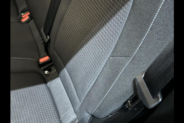 Ford FOCUS Wagon 1.0 EcoBoost Active Business Garantie Carplay Camera StuurVW StoelVW PDC Cruise Clima Navi Led Dab Rijklaar