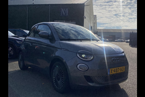 Fiat 500 Icon 42 kWh KEYLESS| STOELVERWARMING| CAMERA| DODE HOEK SENSOR| RIJKLAARPRIJS INCL. 12 MND BOVAG GARANTIE