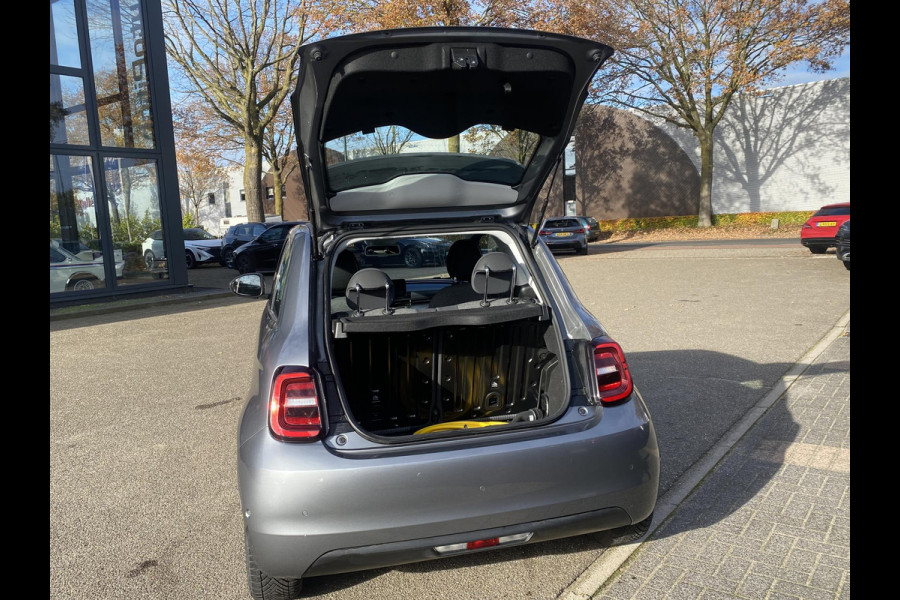 Fiat 500 Icon 42 kWh KEYLESS| STOELVERWARMING| CAMERA| DODE HOEK SENSOR| RIJKLAARPRIJS INCL. 12 MND BOVAG GARANTIE